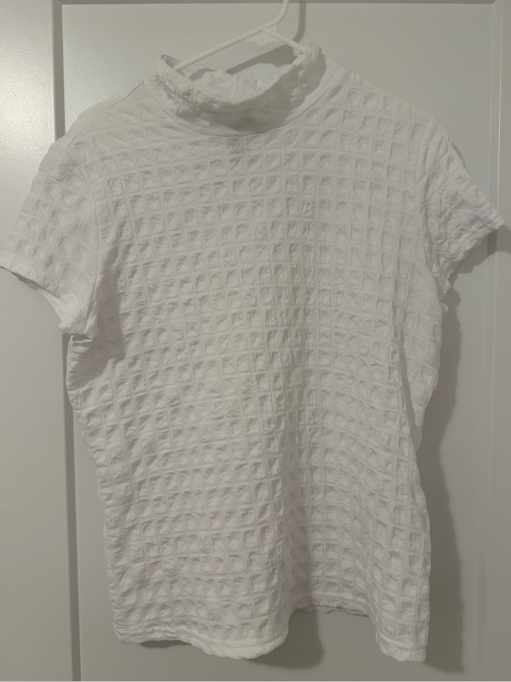 Joseph Ribkoff White Textured Bubble Mock Neck T-shirt Size 12 Women’s